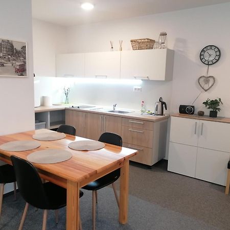 Apartman 26 Mymara Bešeňová Esterno foto